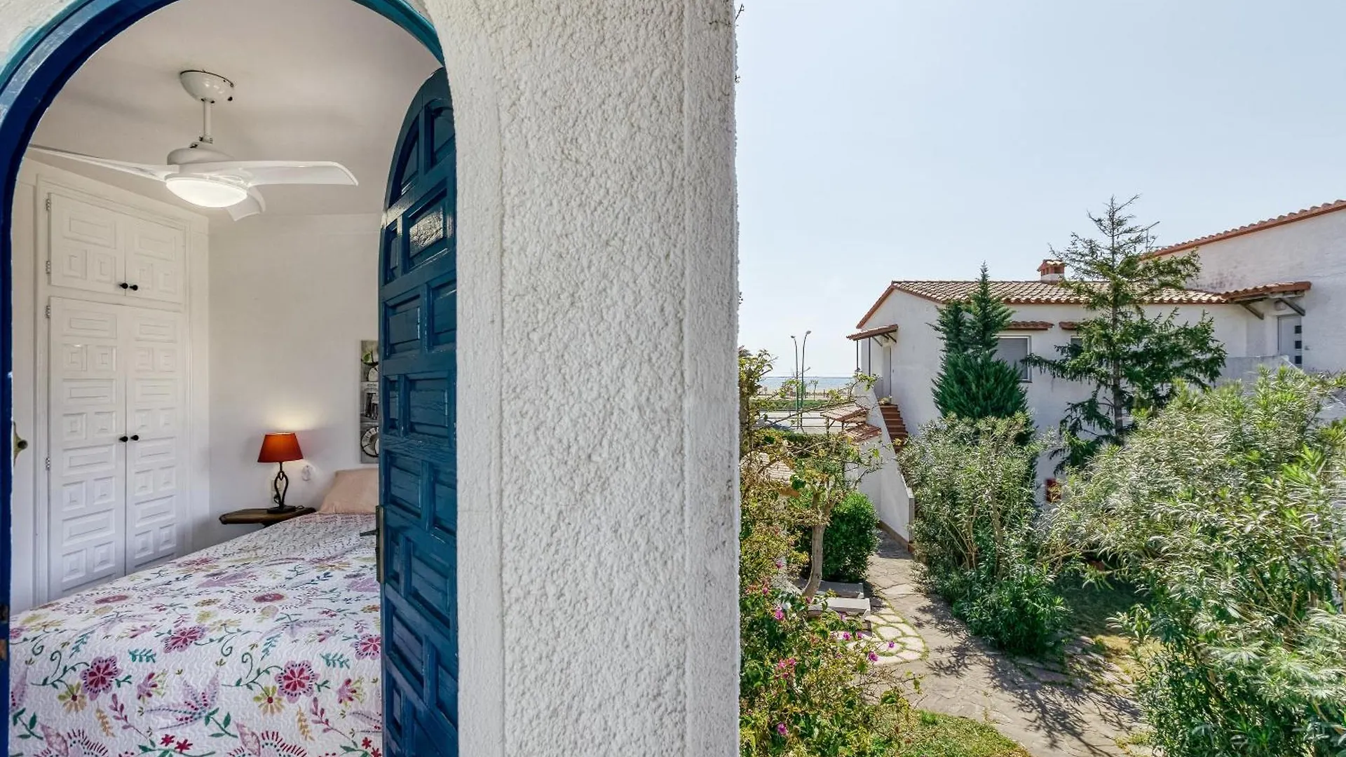 Art- Apartamentos Revilla Tacke G Empuriabrava